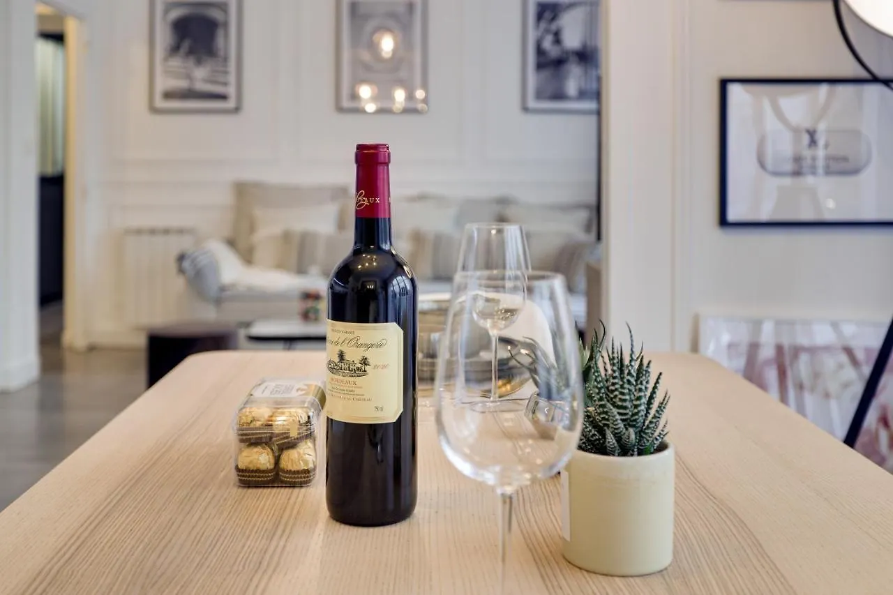Apartament Stunning Historical Parisian Flat - Louvre Area