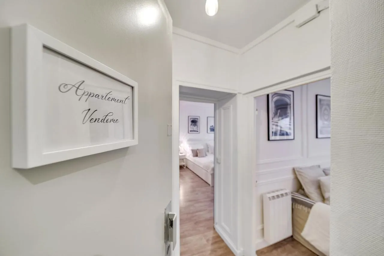 Apartament Stunning Historical Parisian Flat - Louvre Area