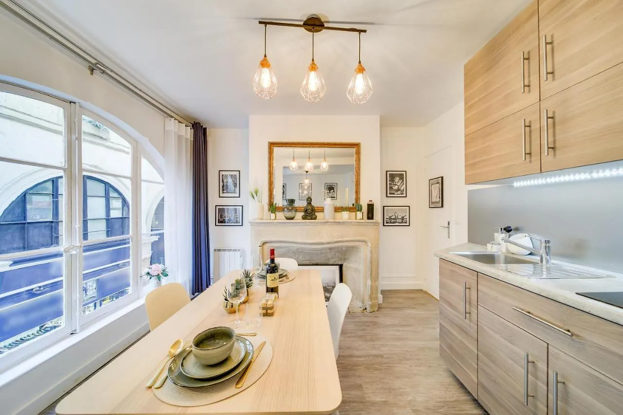 Apartament Stunning Historical Parisian Flat - Louvre Area